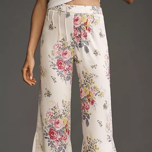 NWT By Anthropologie Floral Lace Silky Flare Pants Sz 6 - Picture 8 of 16